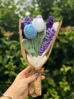 bó hoa oải hương len