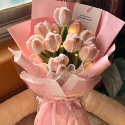 bó hoa tulip bằng len