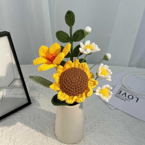 chậu hoa hướng dương bằng len (2)