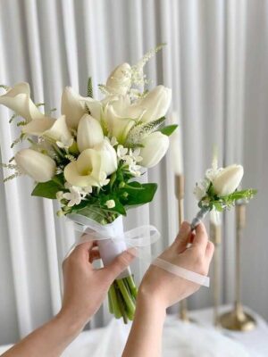 Hoa cưới tulip mix rum