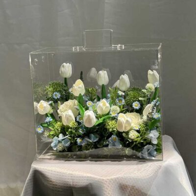 Giỏ hoa vali mica