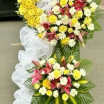hoa chia buồn tone vàng