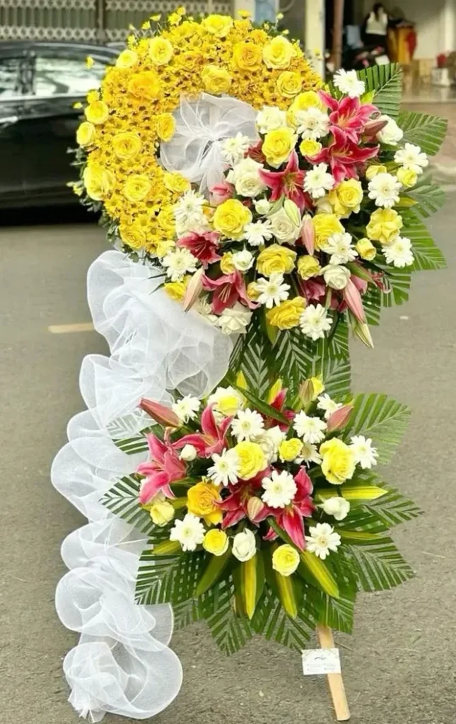 hoa chia buồn tone vàng