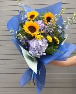 Bó hoa hướng dương và cẩm tú cầu