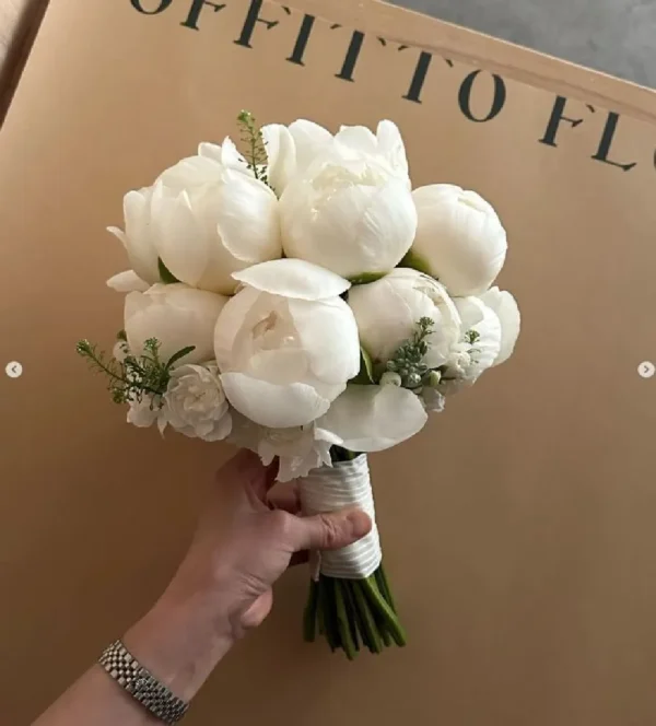 hoa cưới mẫu đơn nhập khẩu đẹp