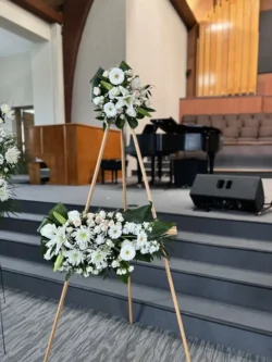 kệ hoa khai trương 2 tầng