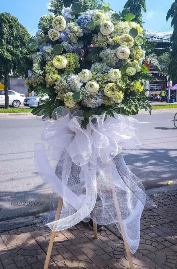33+ mẫu hoa đám tang hoa sen vòng hoa, kệ hoa