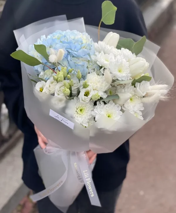 hoa cát tường mix cẩm tú cầu