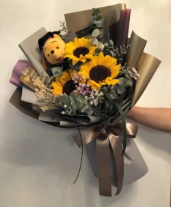 bó hoa tốt nghiệp gấu bông