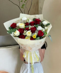đặt hoa tốt nghiệp tphcm giá rẻ giống mẫu