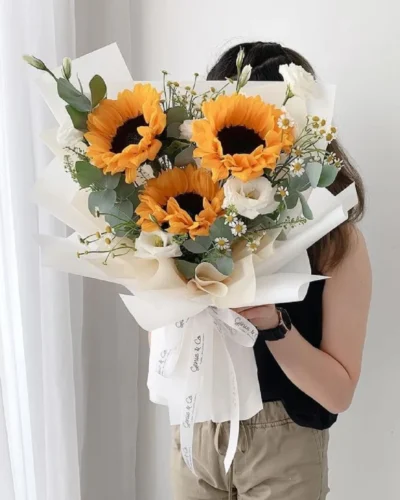 bo hoa huong duong tang tot nghiep 55+ mẫu Bó hoa hướng dương tặng tốt nghiệp đẹp ý nghĩa nhất