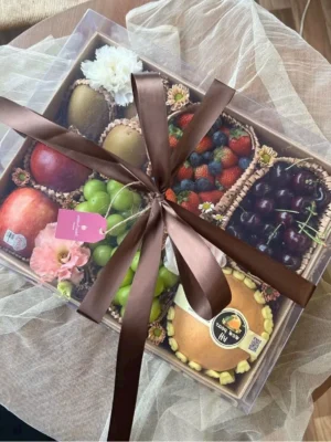 Mua giỏ hoa quả nhập khẩu tại 7F Garden