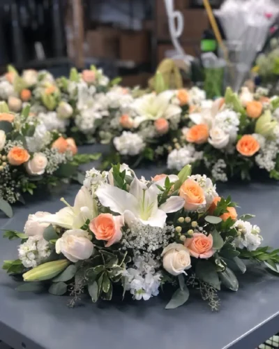 các mẫu hoa để bàn ký kết đẹp