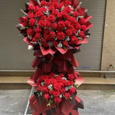 ke hoa khai truong kieu truyen thong mẫu kệ hoa khai trương kiểu truyền thống với hoa đồng tiền đỏ