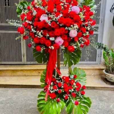 mau ke hoa khai truong truyen thong Kệ hoa khai trương truyền thống với kệ hoa sắt