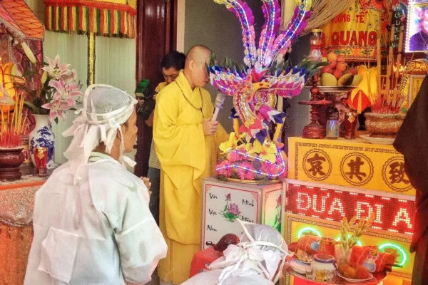 tang lễ đám tang người việt