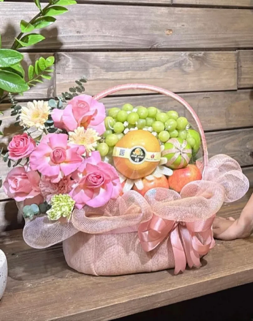 mam ngu qua 5 loai trai cay cung 1 giỏ trái cây cúng phật