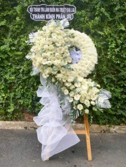 đặt vòng hoa viếng bố bạn tphcm