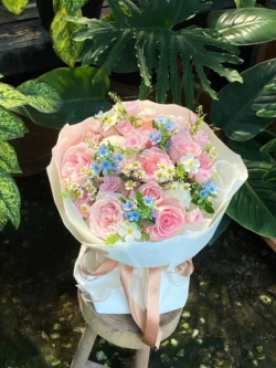 bó hoa tặng bạn gái lần đầu gặp mặt