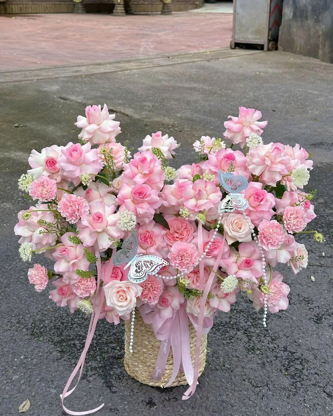 mẫu lẵng hoa tặng khai trương để bàn hiện đại