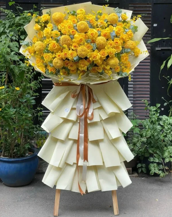 Mẫu hoa chúc mừng khai trương phòng khám tone vàng