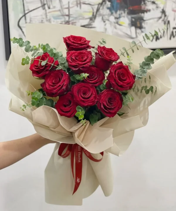 mẫu bó hoa hồng đỏ 10 bông giá chỉ 200k